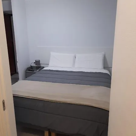 Lägenhet Your Independent With Parking Lecco