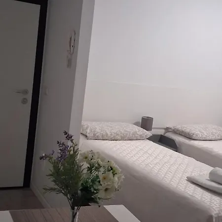 Apartmán Your Independent With Parking
